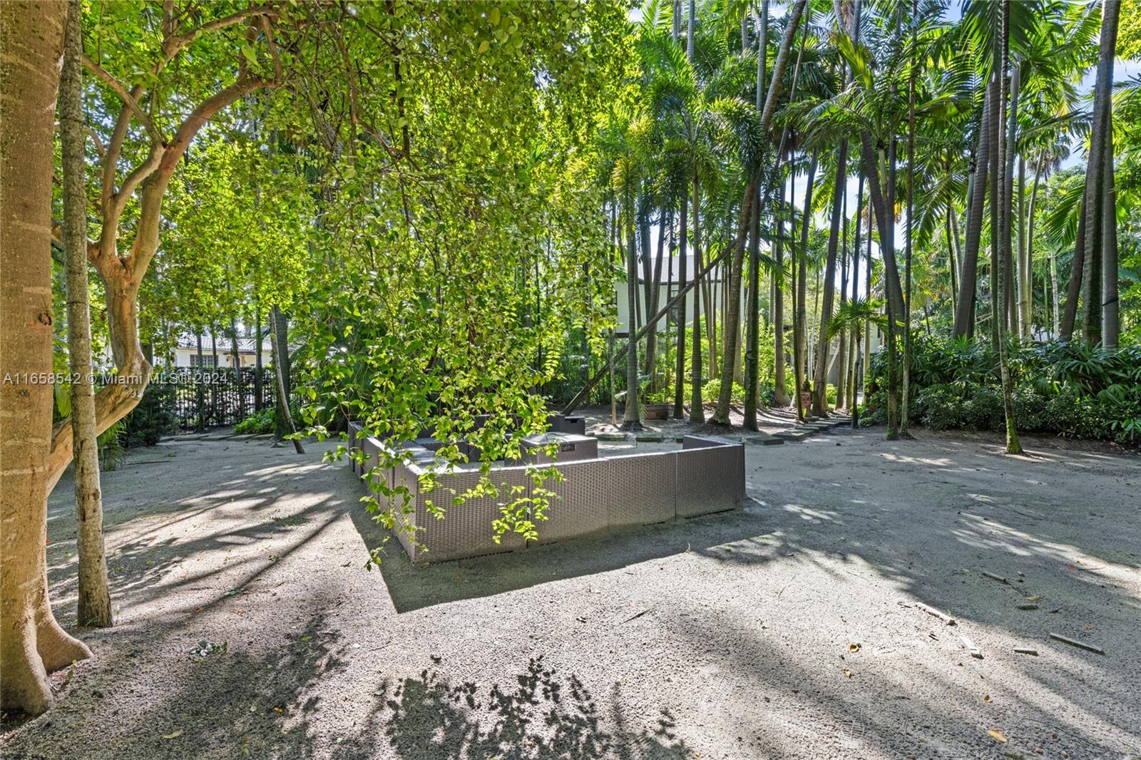 SPRING GARDEN - Residential