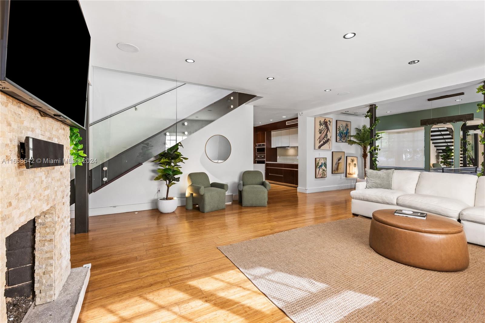 SPRING GARDEN - Residential