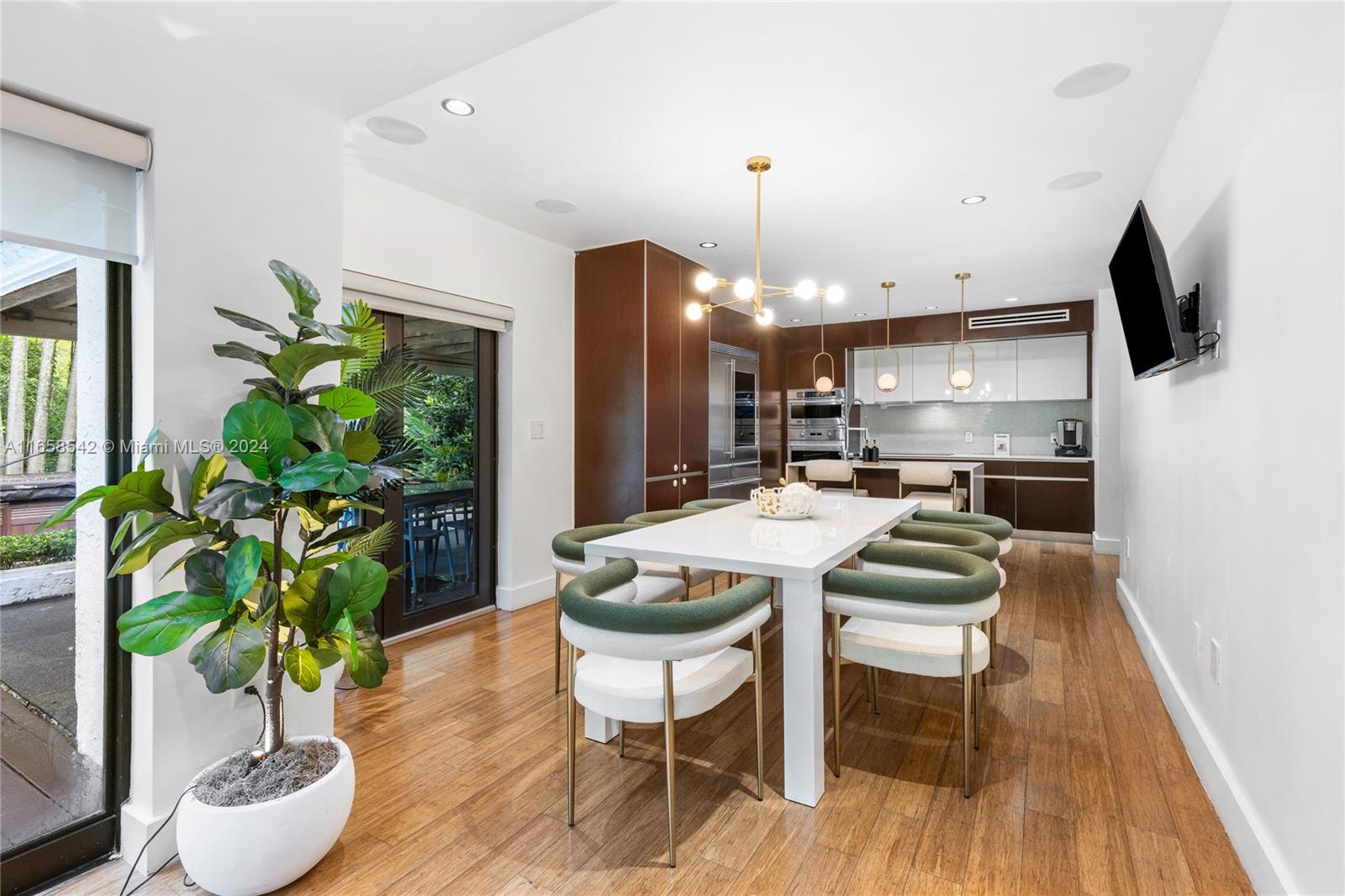 SPRING GARDEN - Residential