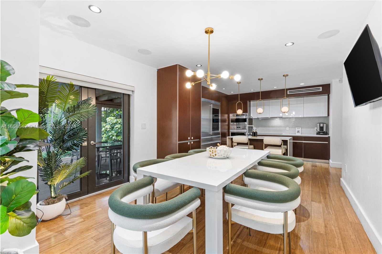 SPRING GARDEN - Residential