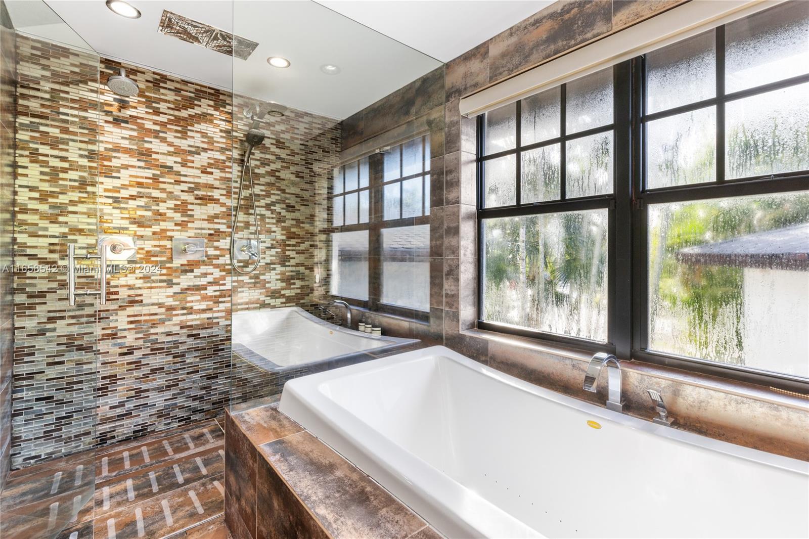 SPRING GARDEN - Residential