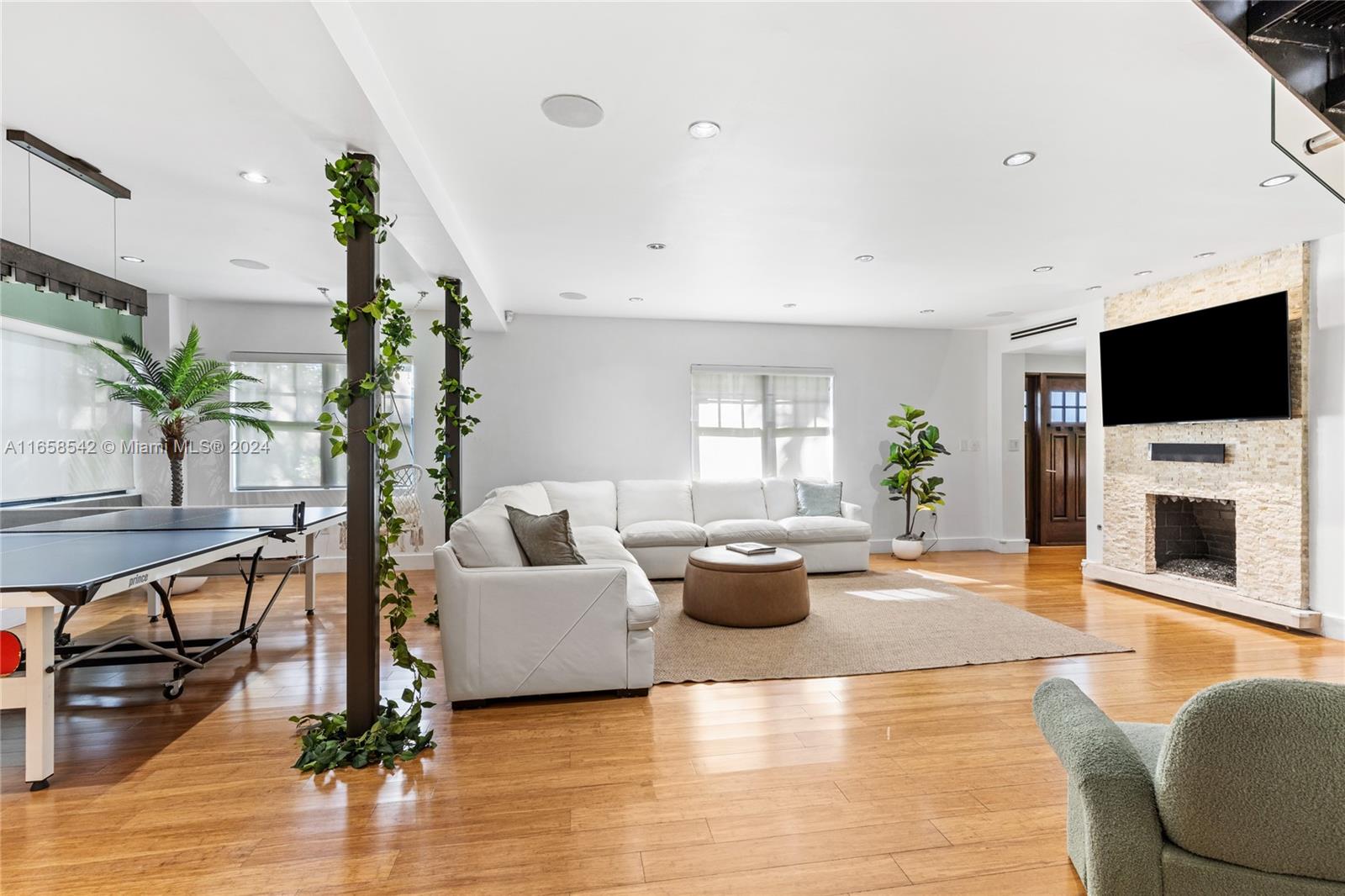 SPRING GARDEN - Residential