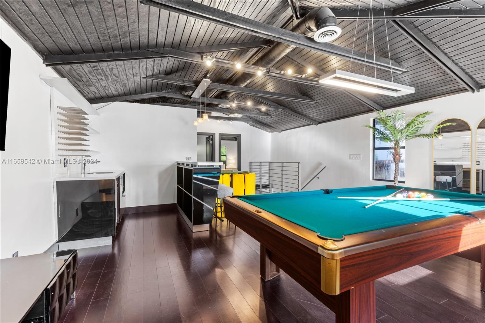 SPRING GARDEN - Residential