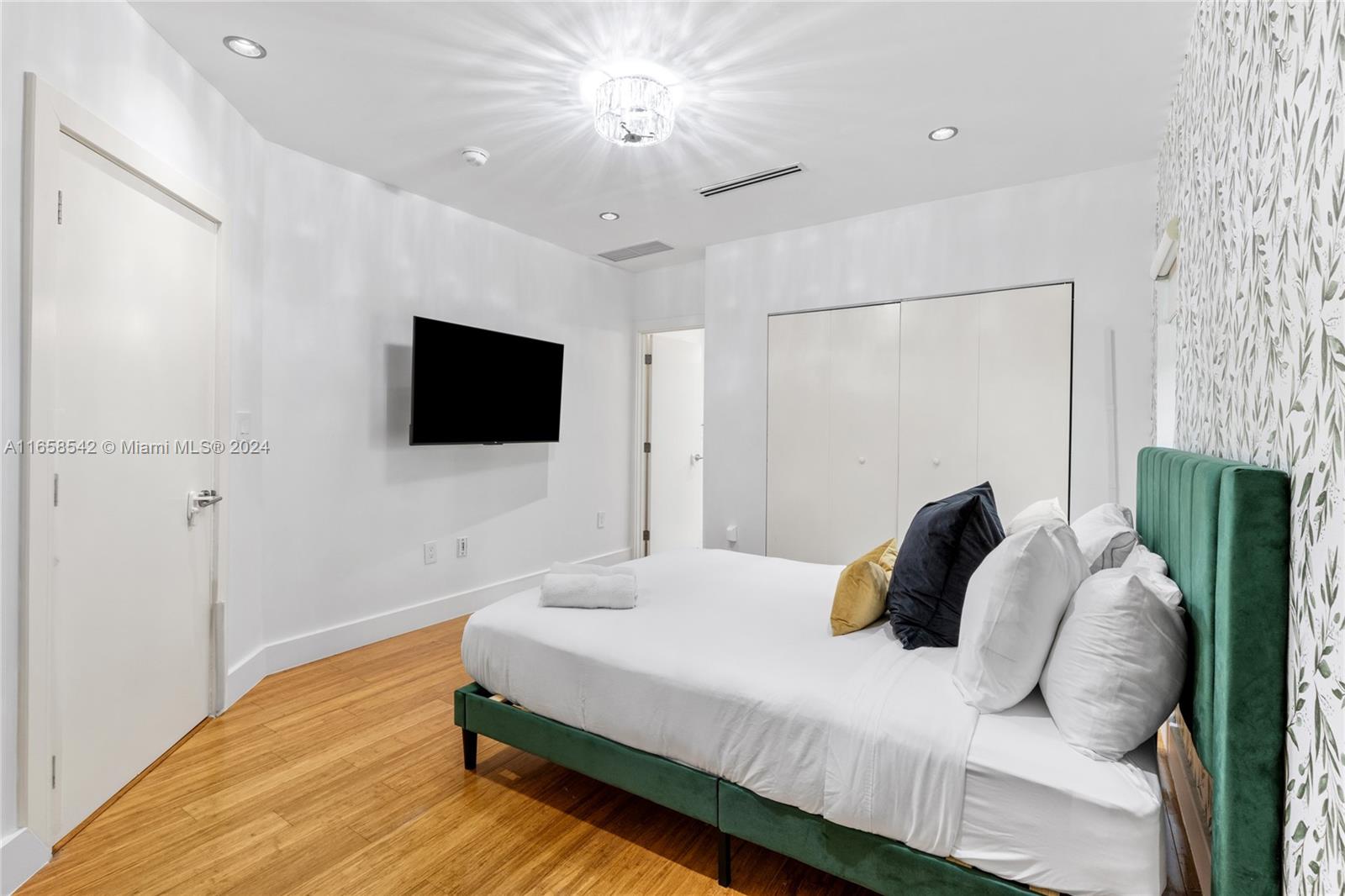 SPRING GARDEN - Residential