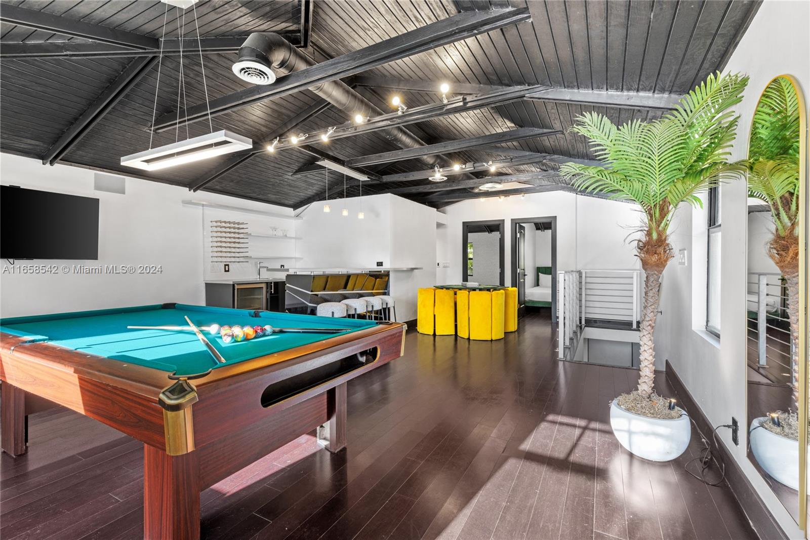 SPRING GARDEN - Residential