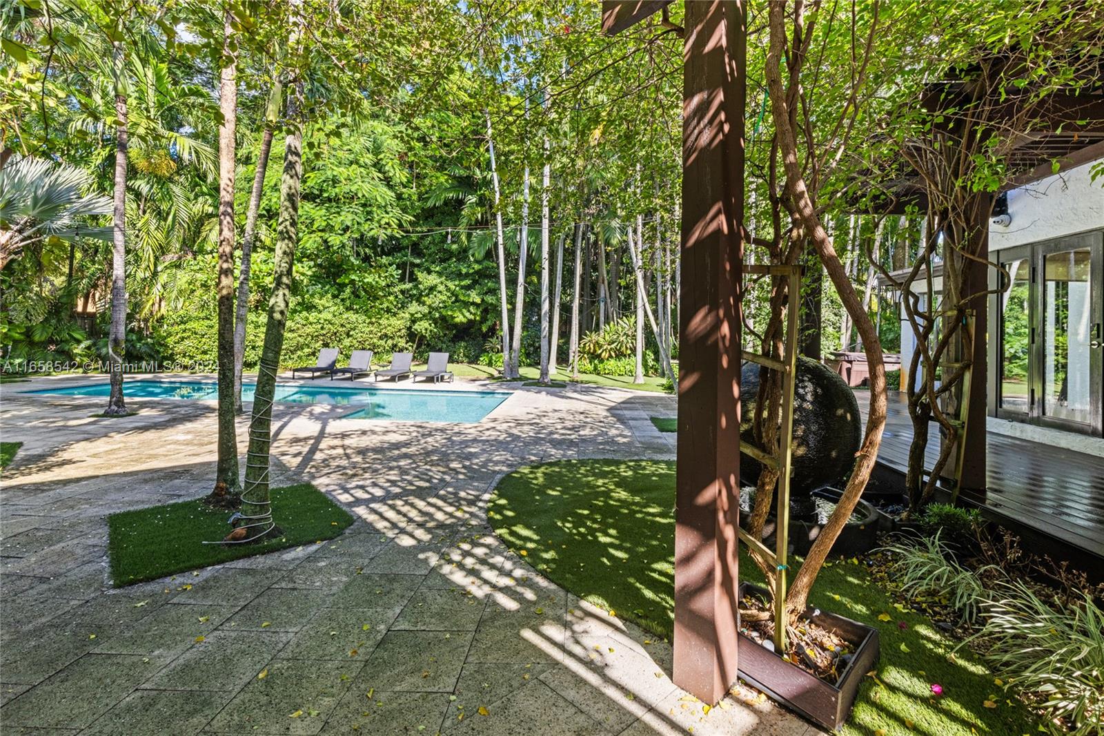 SPRING GARDEN - Residential