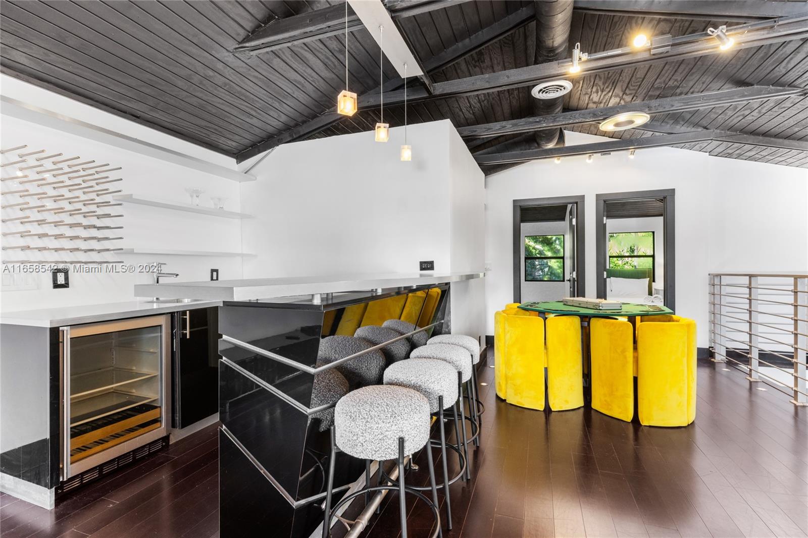 SPRING GARDEN - Residential