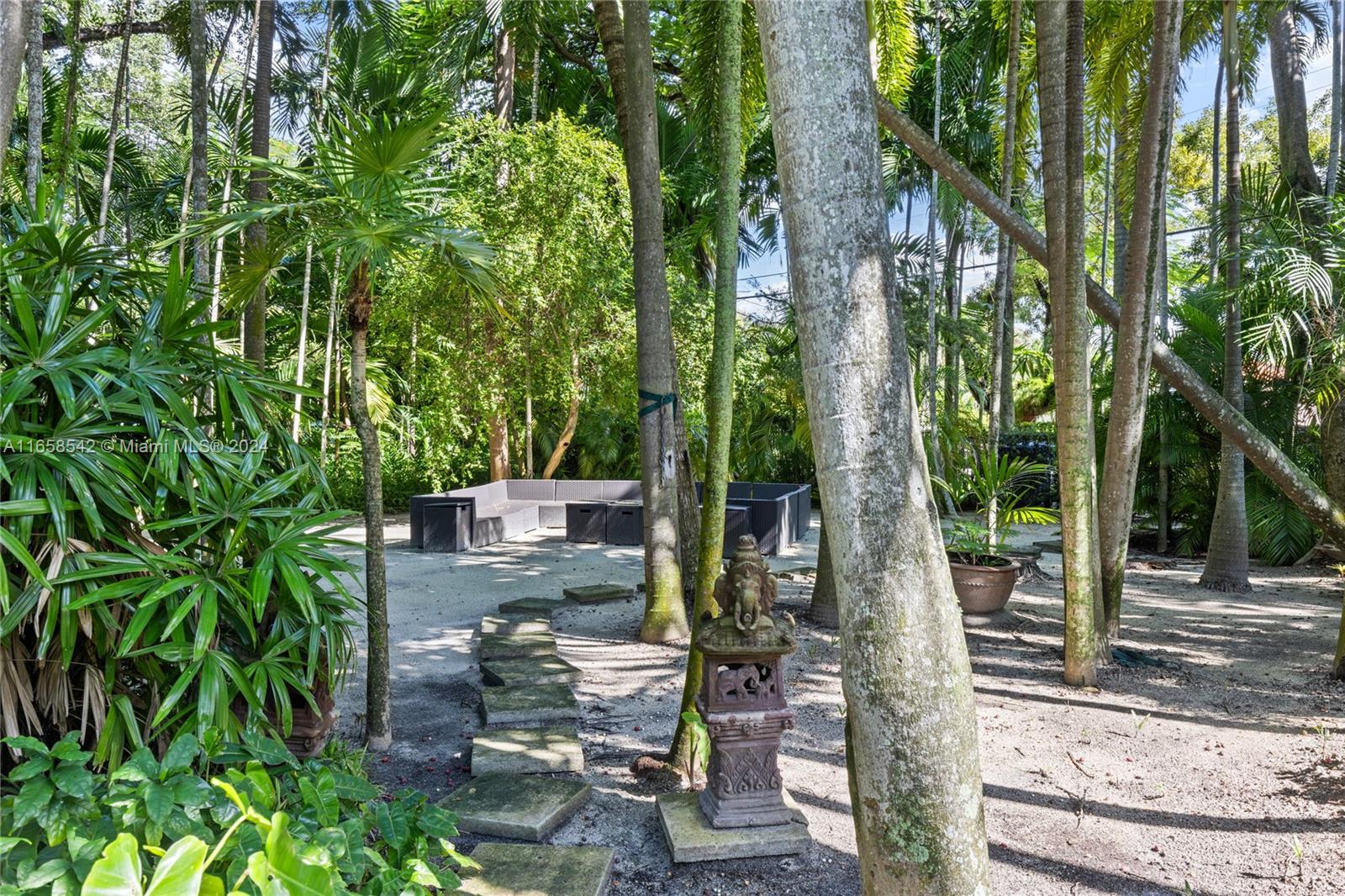 SPRING GARDEN - Residential