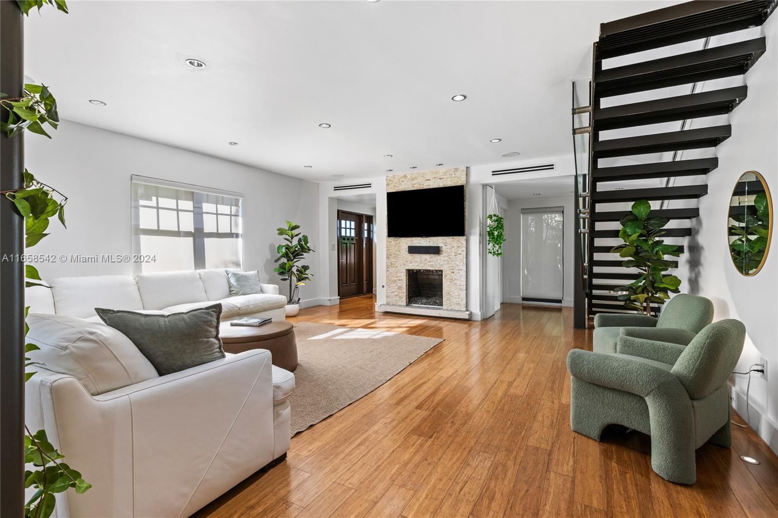 SPRING GARDEN - Residential