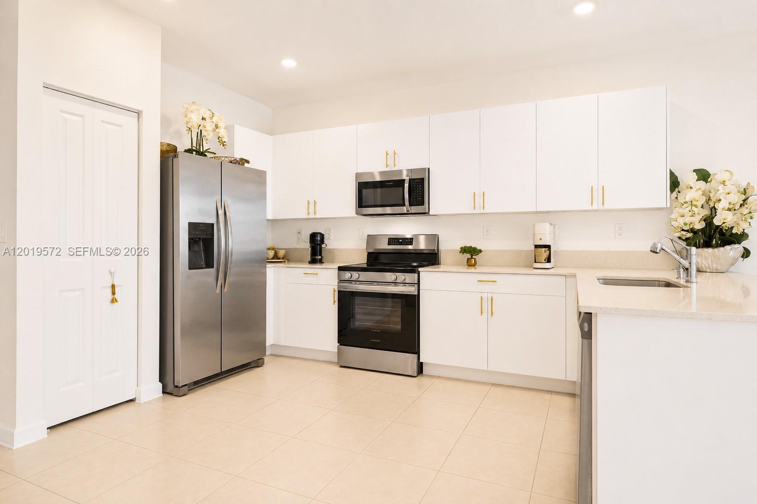 KENDALL ASSEMBLAGE NORTH - Residential