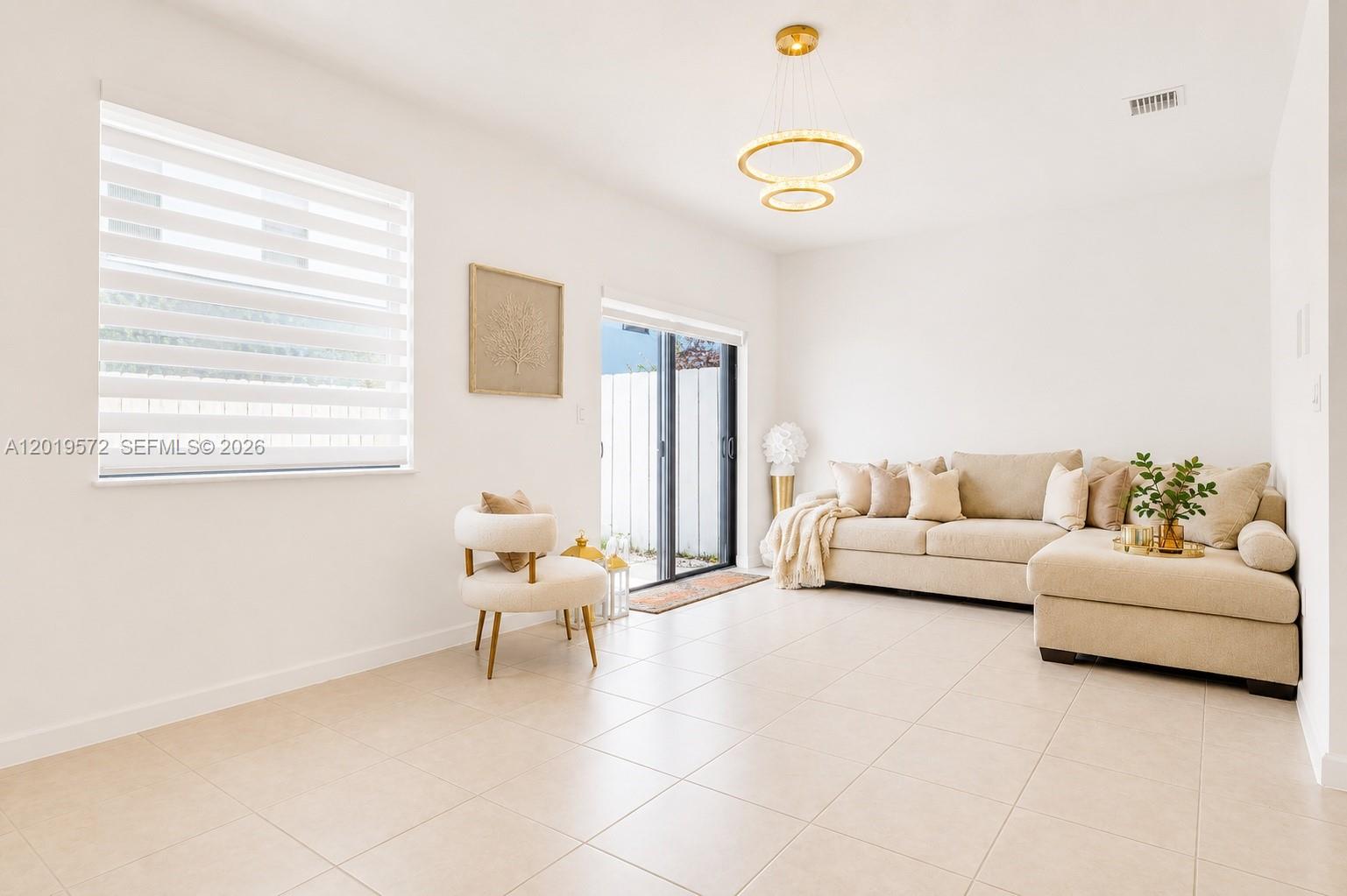 KENDALL ASSEMBLAGE NORTH - Residential