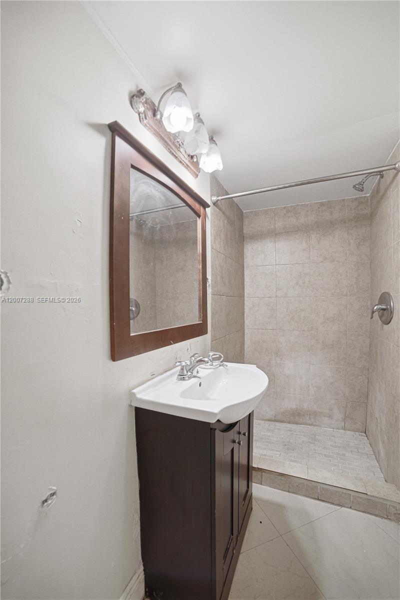 POMPANO BEACH HIGHLANDS 5 - Residential