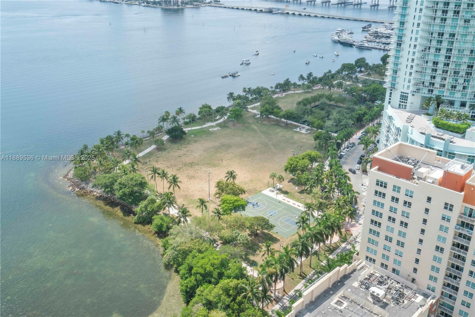 PARAMOUNT BAY CONDO - Residential