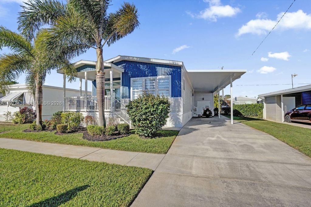Photo of 4035 Marigold Rd, Boynton Beach, FL 33436 (MLS # A11972431)