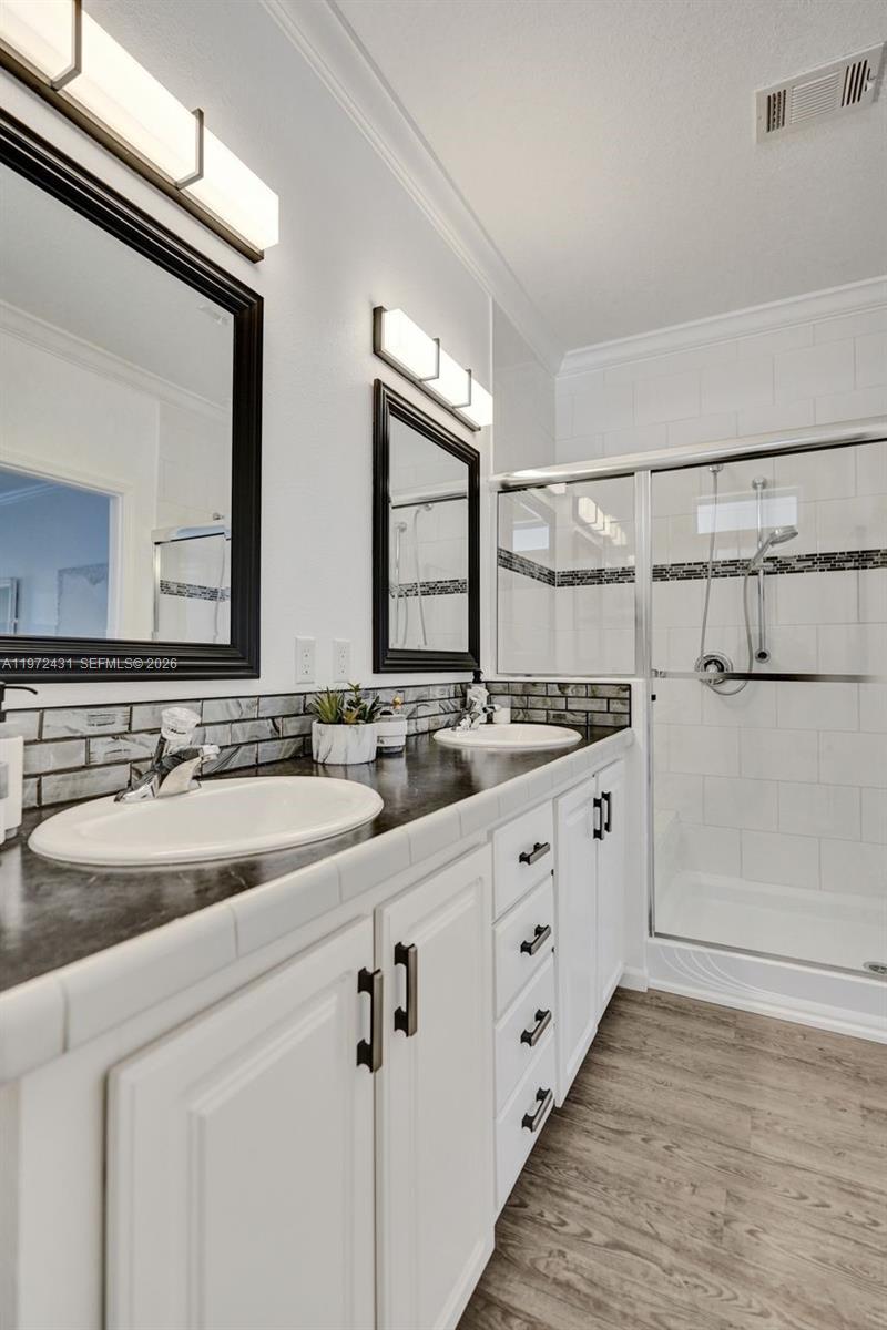 NORTHERN PINES MOBILE HOM - Residential