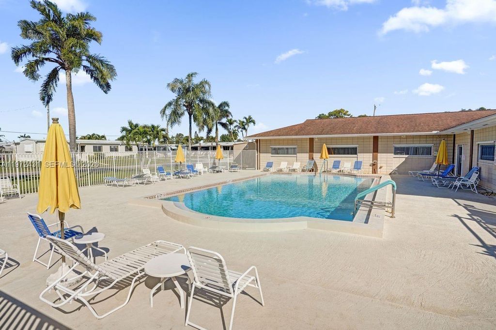 Photo of 4035 Marigold Rd, Boynton Beach, FL 33436 (MLS # A11972431)