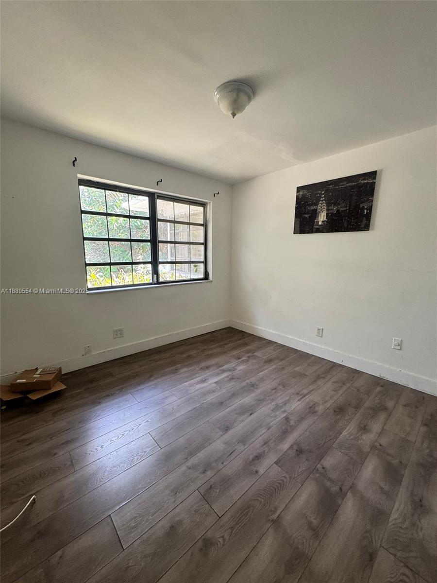 SMALLWOOD MANOR - Residential Lease