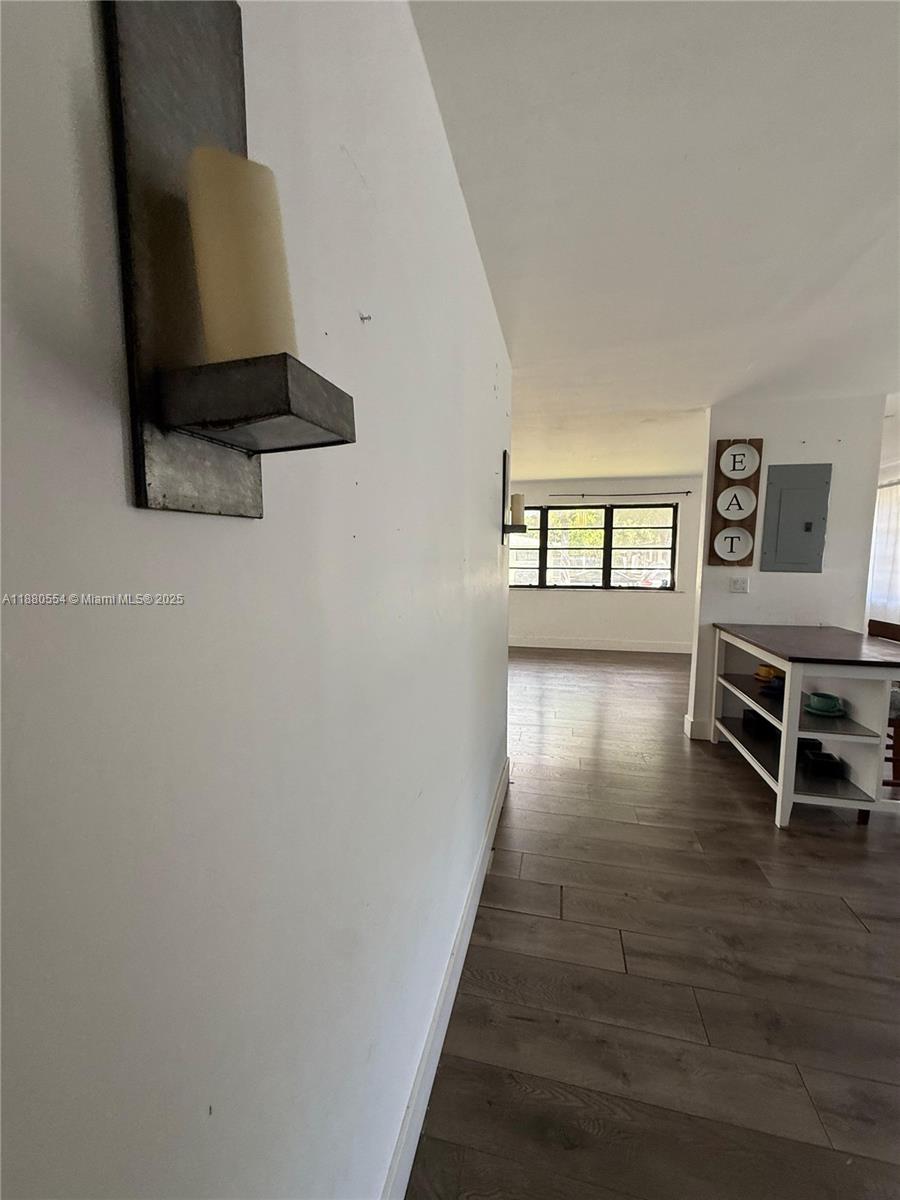 SMALLWOOD MANOR - Residential Lease