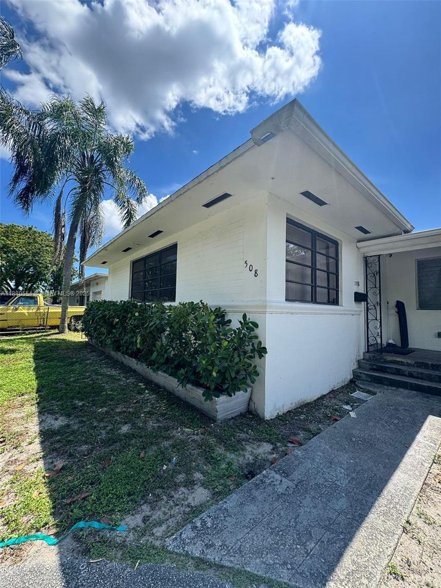 Welcome to your new home in the heart of North Miami! This spacious rental at 500 NE 136th St offers comfort, convenience, and easy access to everything the city has to offer. Located in the desirable Smallwood Manor subdivision, the property is just minutes from major highways, shopping, dining, schools, and the beach.

Zoned for North Miami schools, this rental is ideal for families, professionals, or students looking for a central location. Don’t miss the opportunity to live in a well-connected community with everything you need nearby.