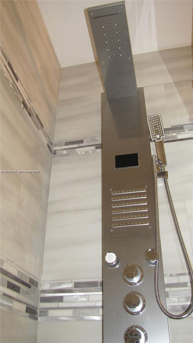 ENCLAVE AT DORAL CONDO NO - Residential