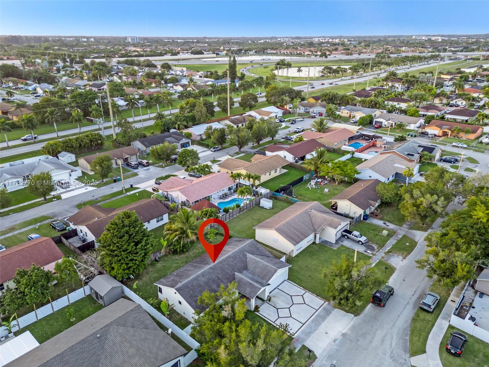 CAMBRIDGE ESTATES - Residential