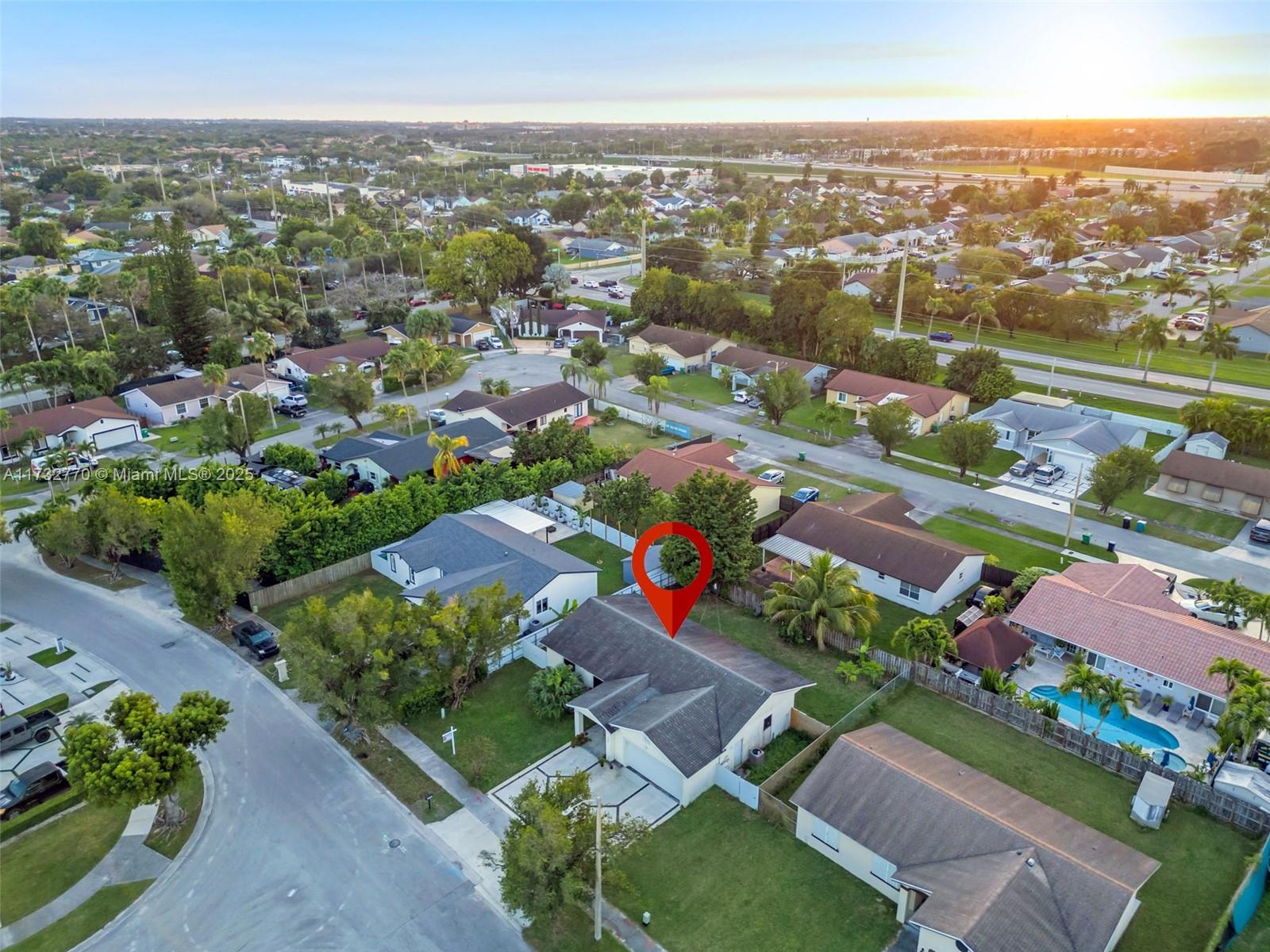 CAMBRIDGE ESTATES - Residential