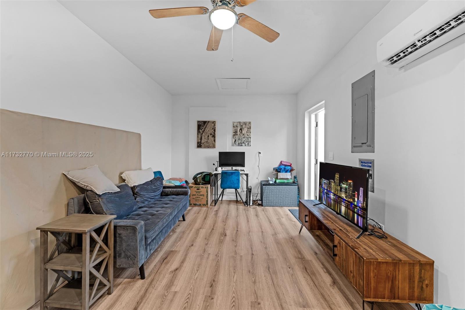 CAMBRIDGE ESTATES - Residential