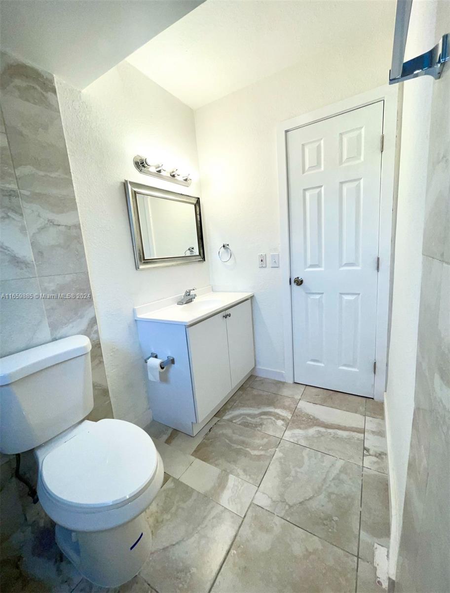 EDGEWOOD SUB - Residential Lease