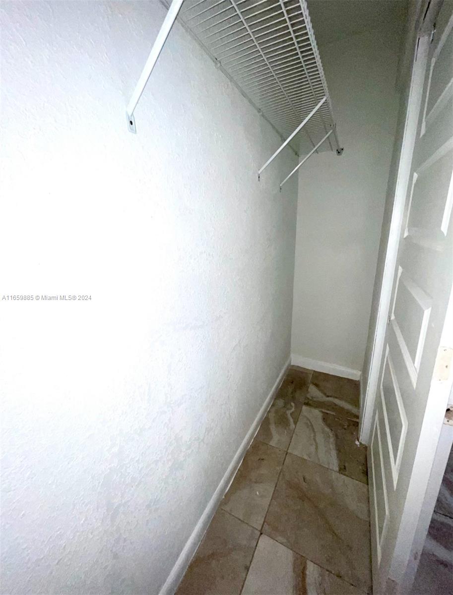 EDGEWOOD SUB - Residential Lease