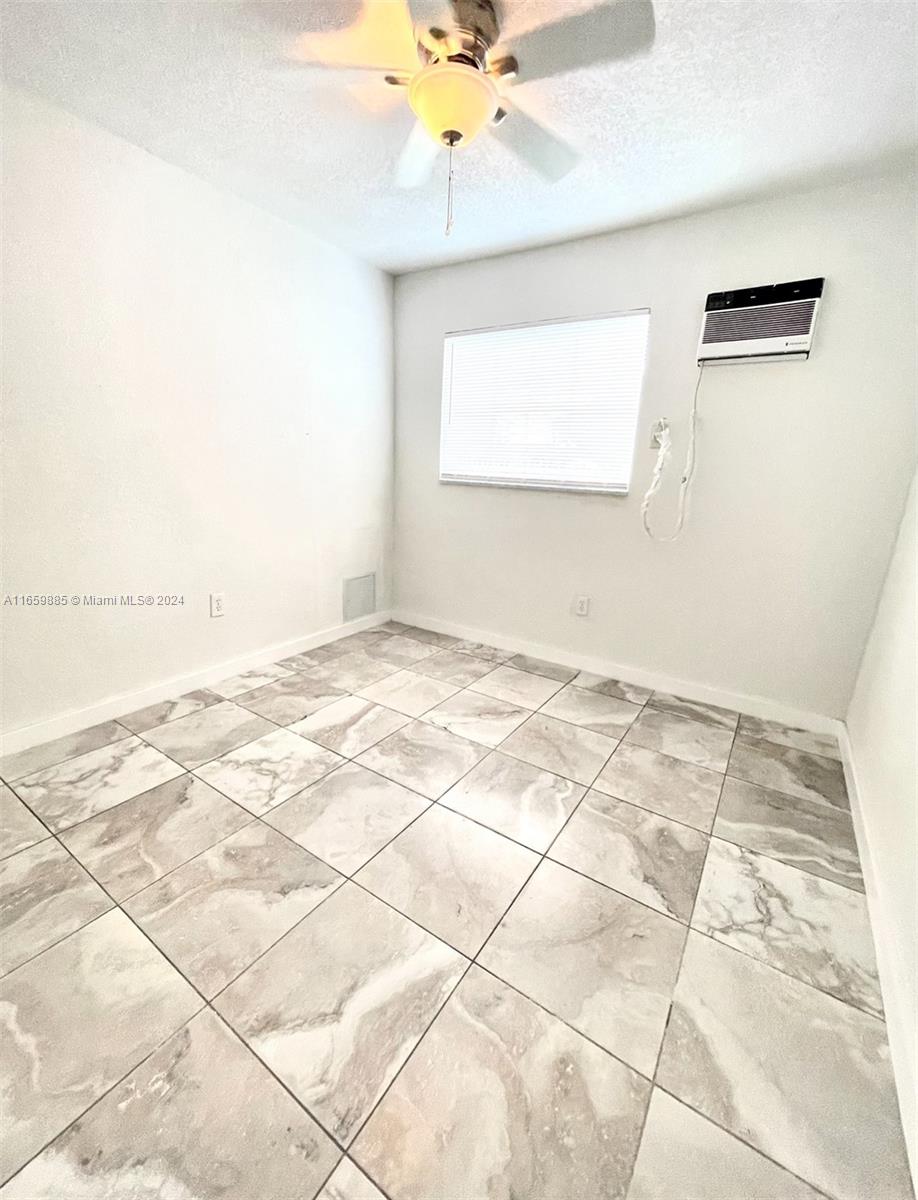 EDGEWOOD SUB - Residential Lease