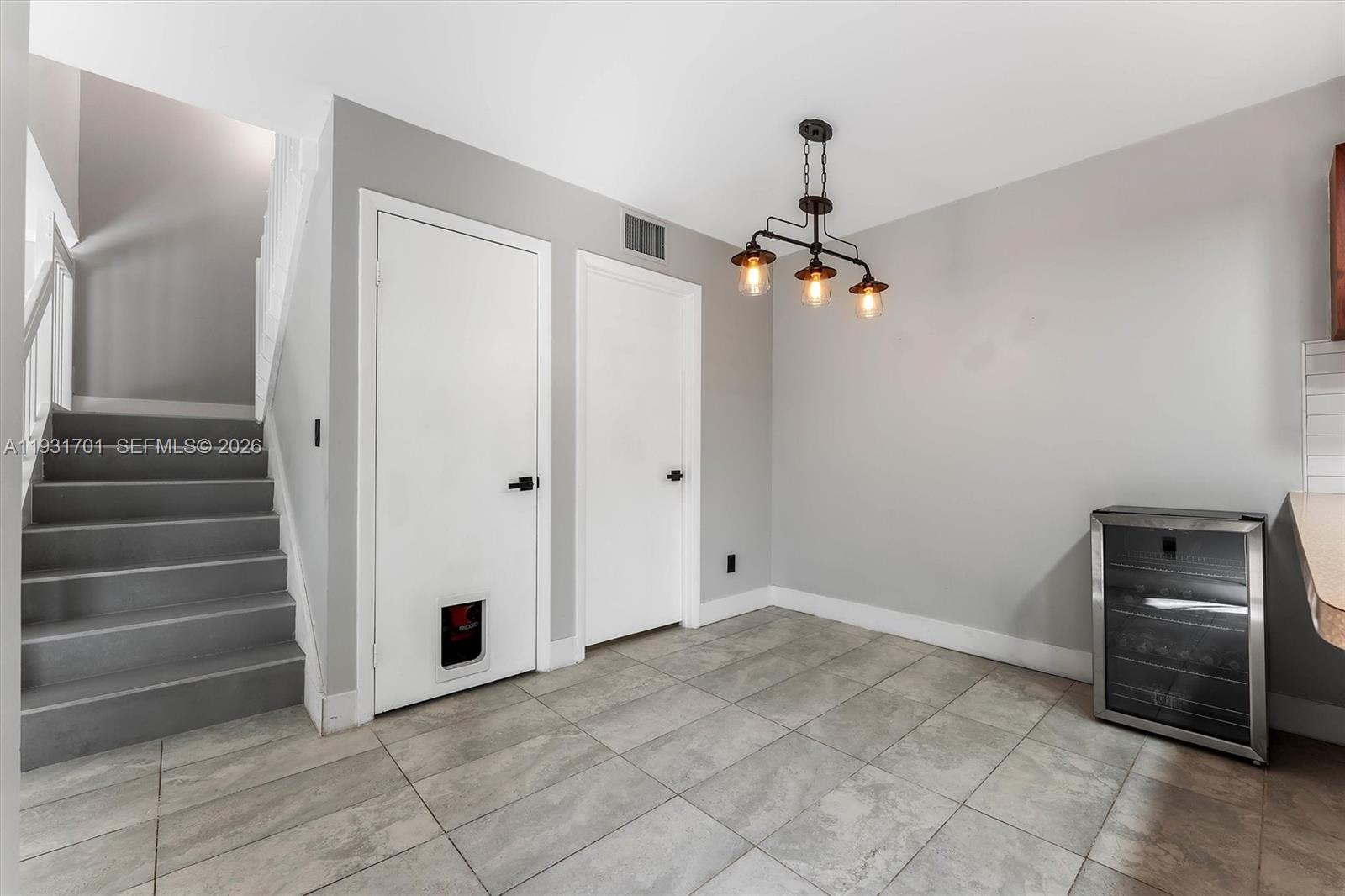 C H E ACRES - Residential