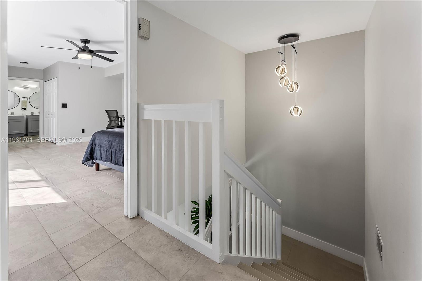 C H E ACRES - Residential