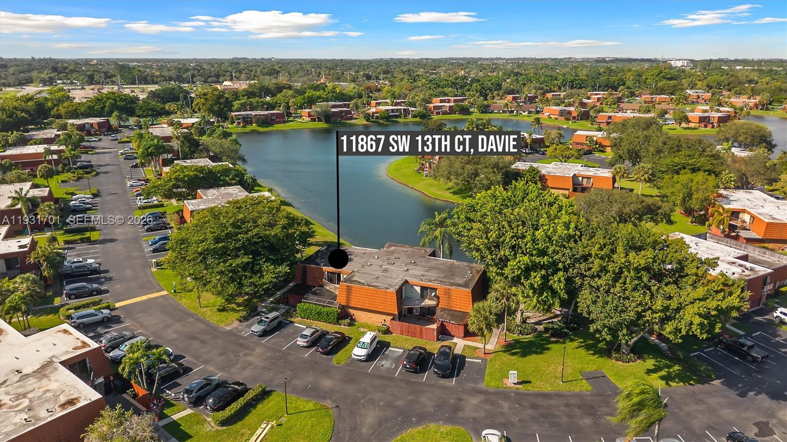 C H E ACRES - Residential