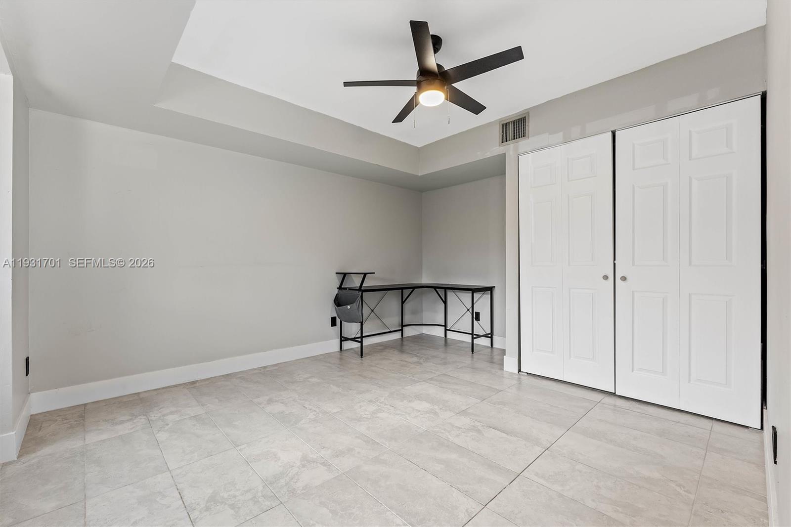 C H E ACRES - Residential