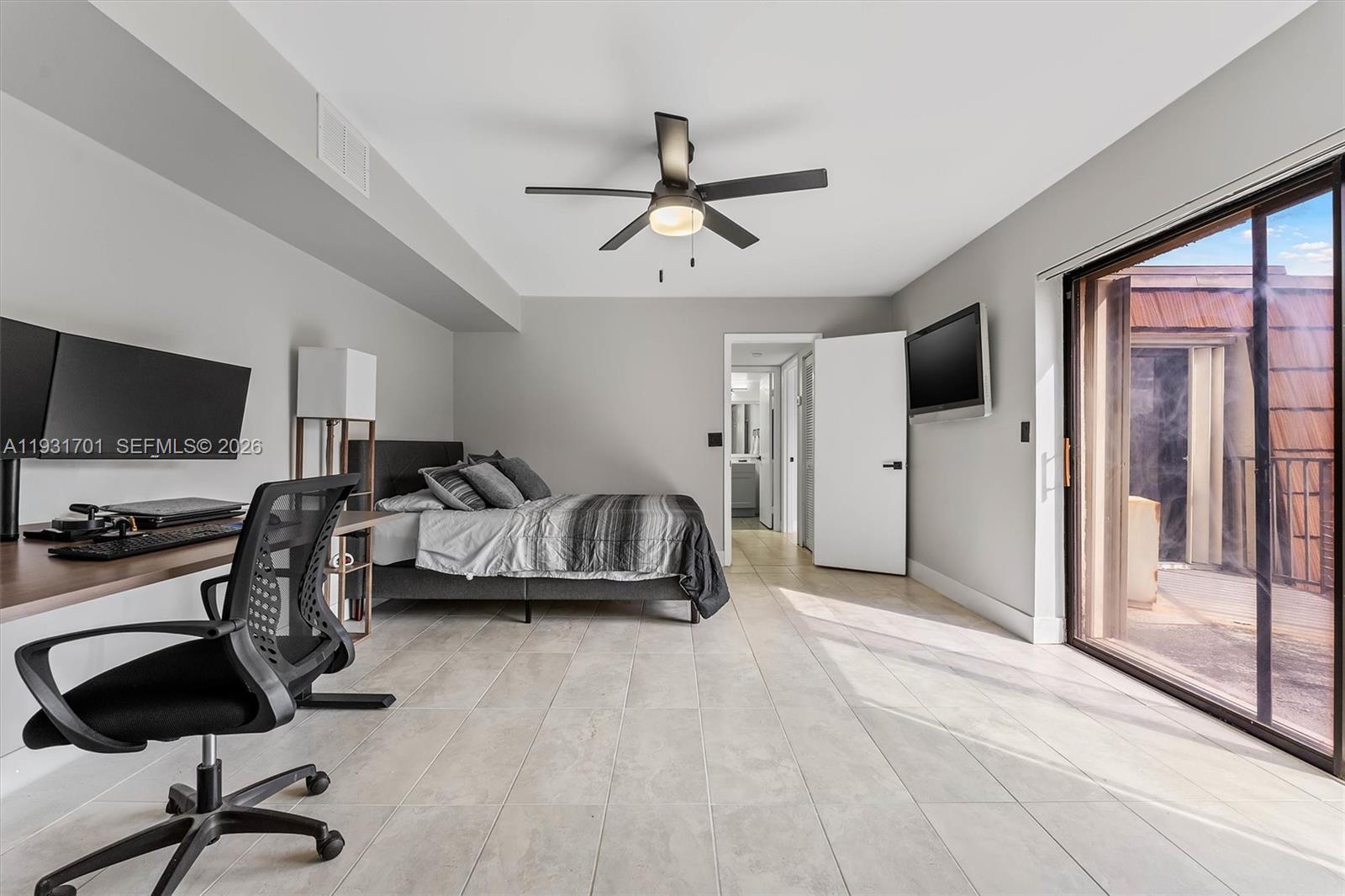 C H E ACRES - Residential