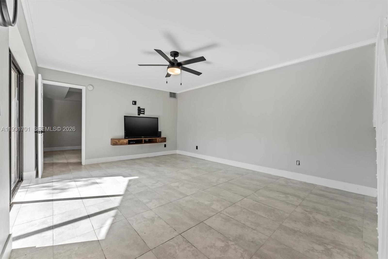 C H E ACRES - Residential