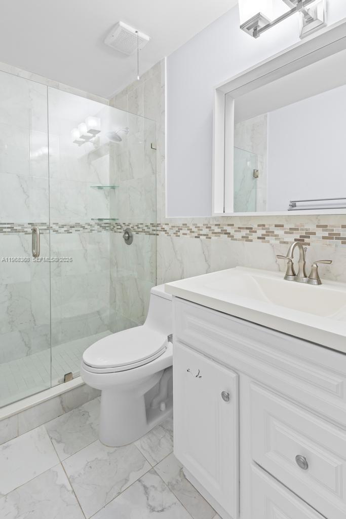 FOUNTAIN PK VILLAGE HOMES - Residential Lease