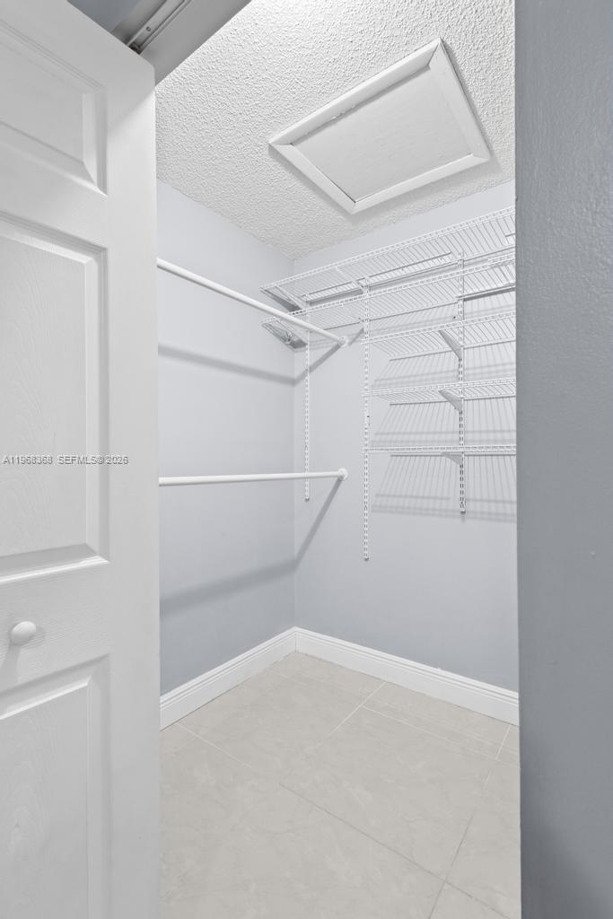 FOUNTAIN PK VILLAGE HOMES - Residential Lease