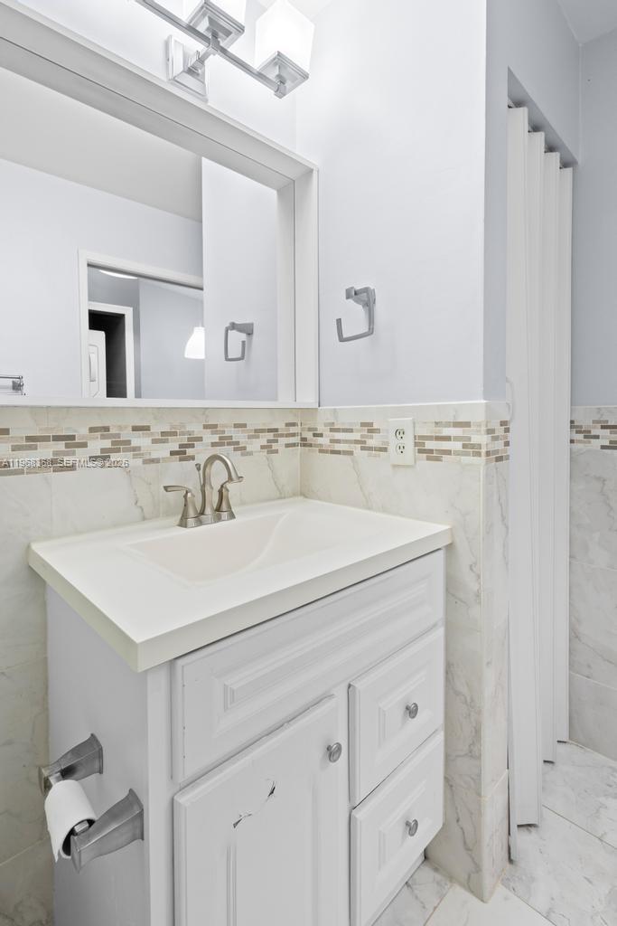 FOUNTAIN PK VILLAGE HOMES - Residential Lease