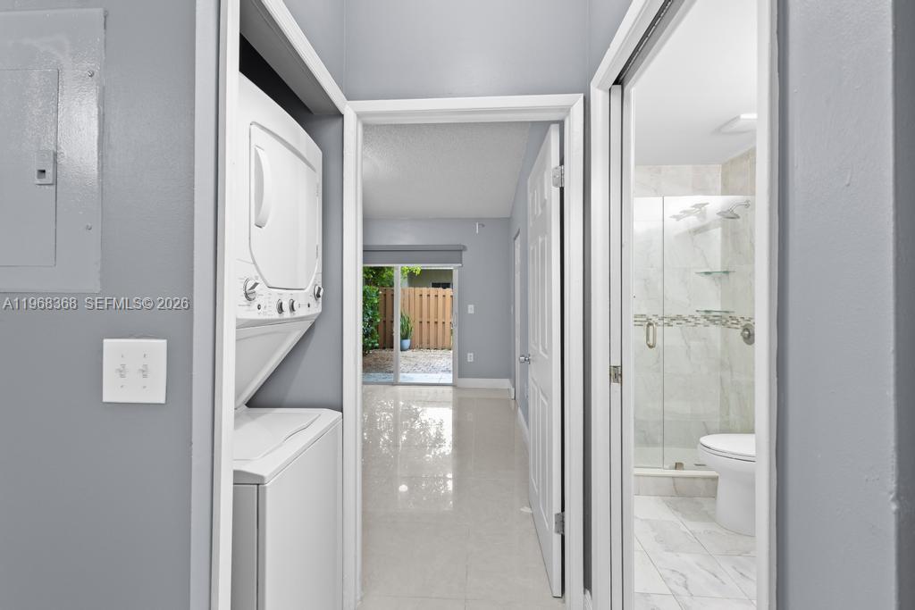 FOUNTAIN PK VILLAGE HOMES - Residential Lease