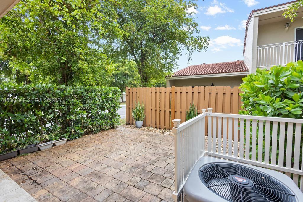 FOUNTAIN PK VILLAGE HOMES - Residential Lease