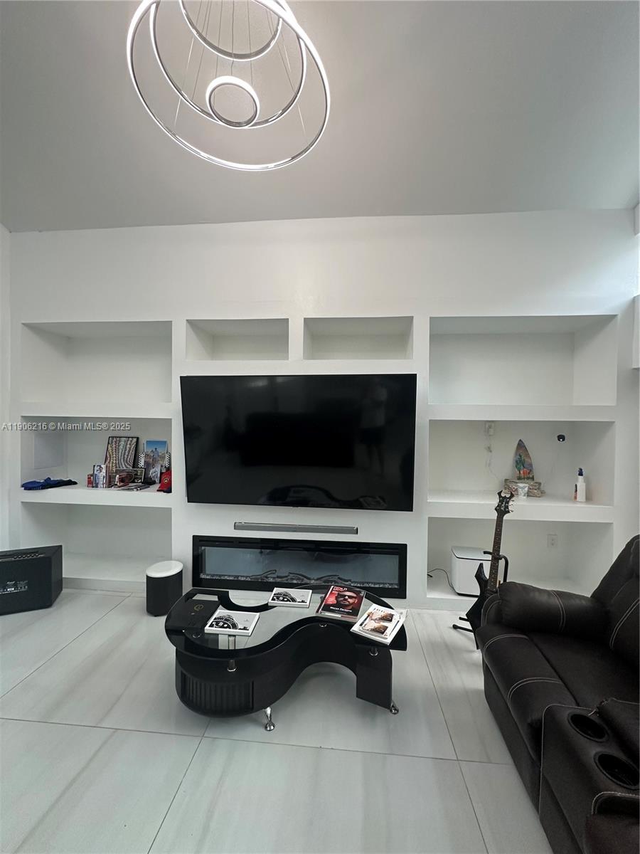 WEST LAKE VILLAGE PLAT - Residential