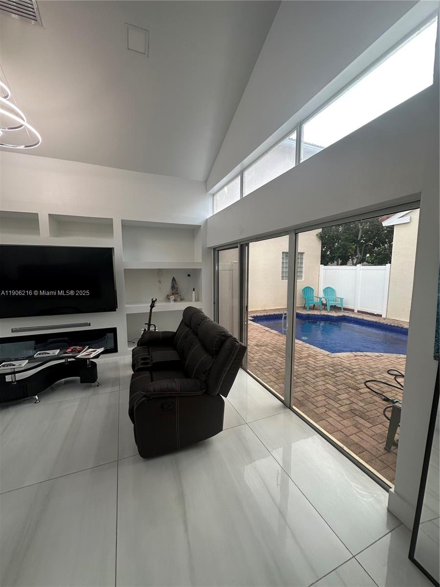 WEST LAKE VILLAGE PLAT - Residential