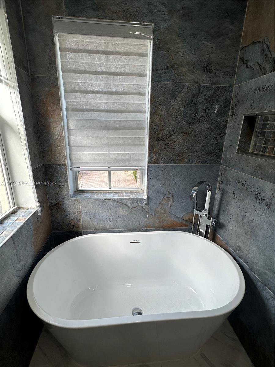 WEST LAKE VILLAGE PLAT - Residential