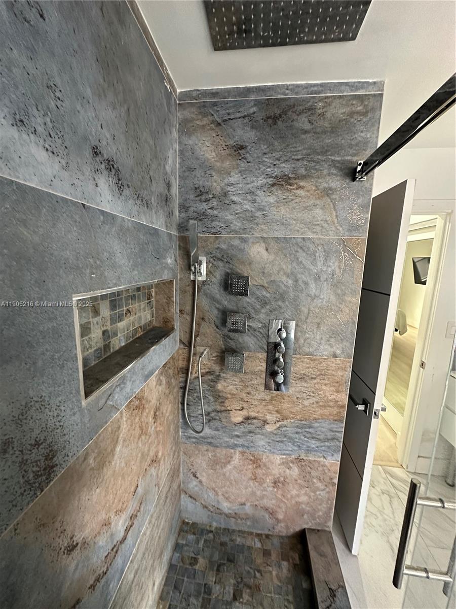 WEST LAKE VILLAGE PLAT - Residential