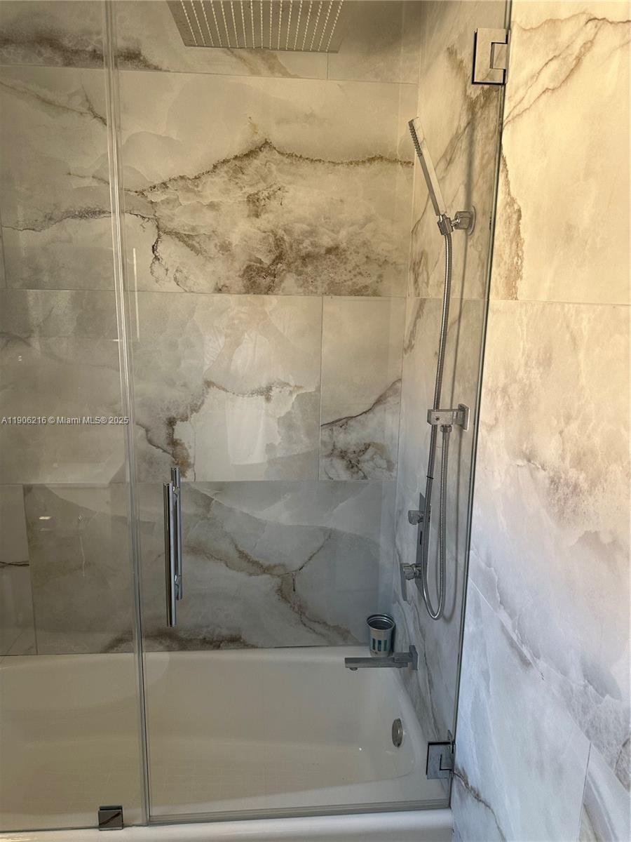 WEST LAKE VILLAGE PLAT - Residential