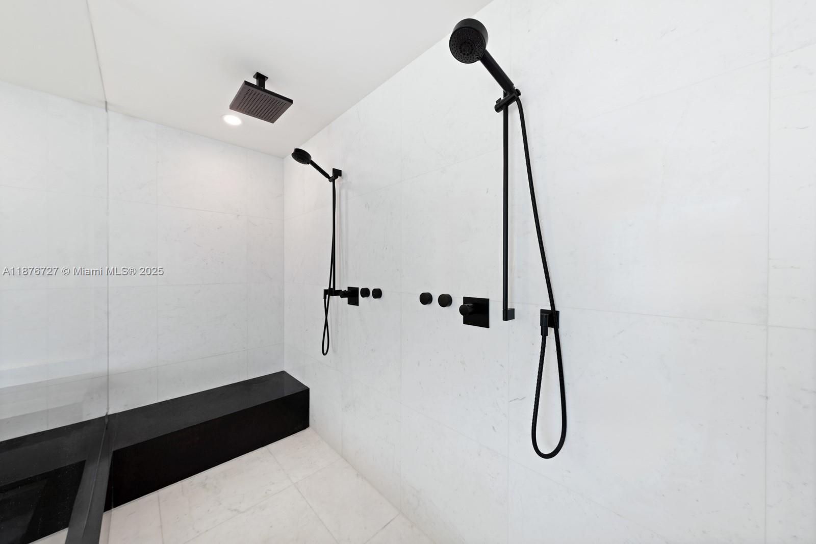 18555 COLLINS AVENUE COND - Residential Lease