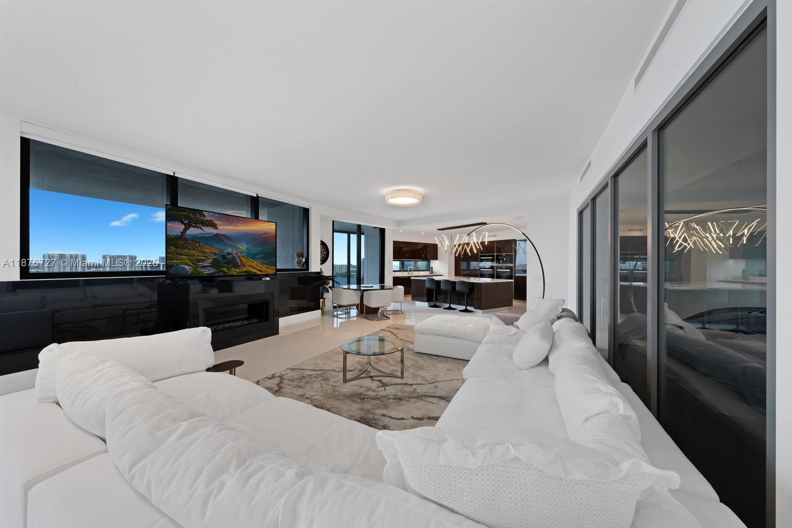 18555 COLLINS AVENUE COND - Residential Lease