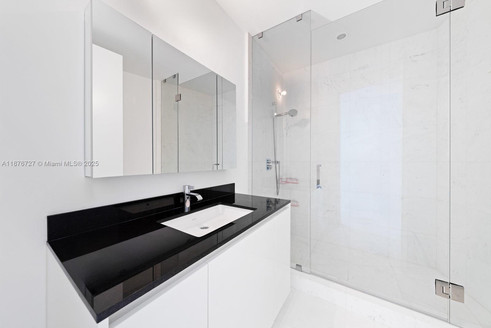 18555 COLLINS AVENUE COND - Residential Lease