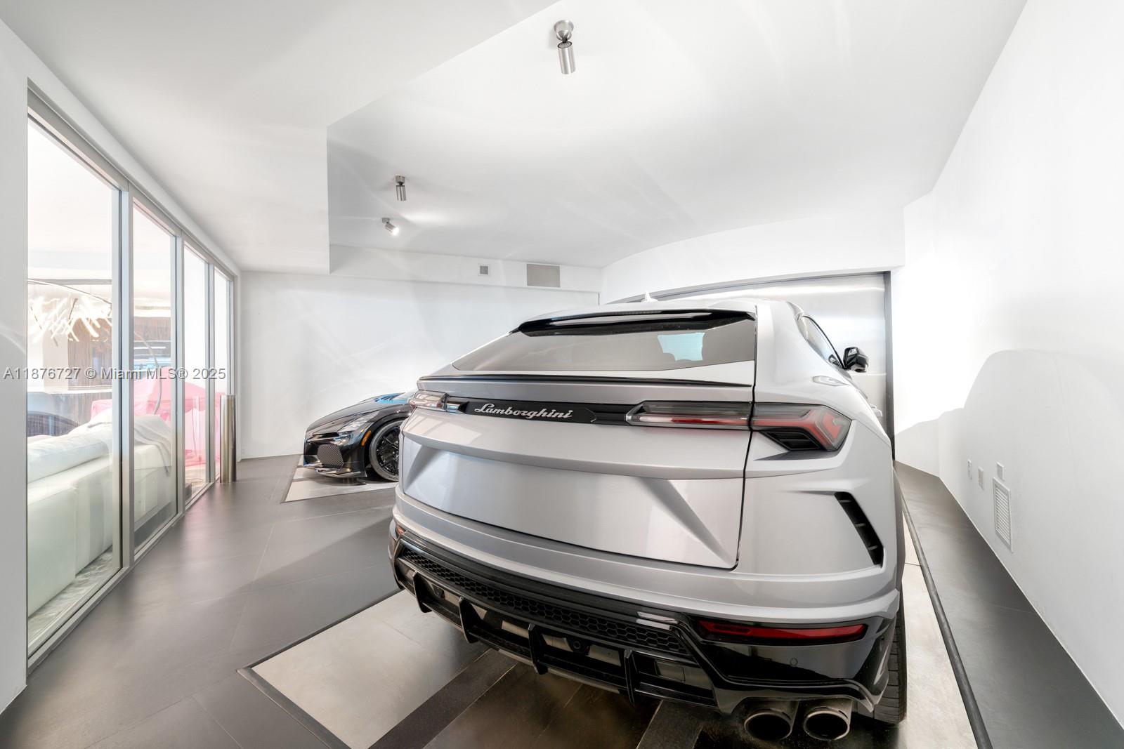 18555 COLLINS AVENUE COND - Residential Lease